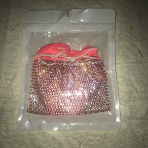 😷 2pr. of face masks… one stretchy embellished with bling & one plain NIP